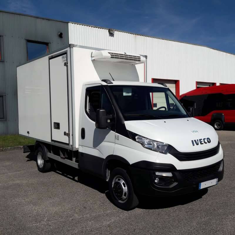 Iveco Daily Chassis Cabine OPTION HAYON - 12M3 140 CV RJ CAISSE CAZAUX GROUPE THERMOKING V300 MAX 3,5 T