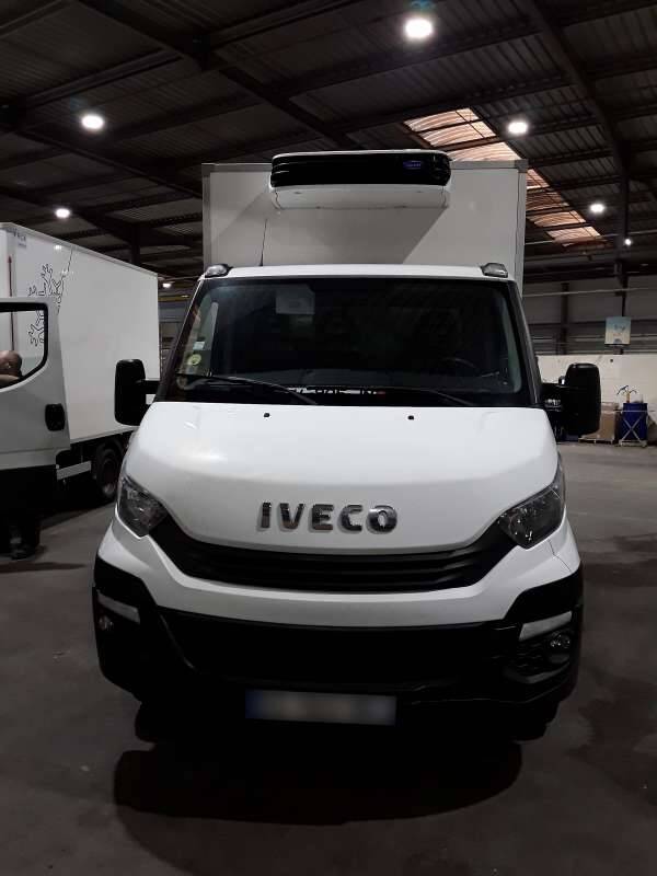 Iveco Daily Chassis Cabine OPTION HAYON - 12M3 140 CV RJ CAISSE CAZAUX GROUPE THERMOKING V300 MAX 3,5 T