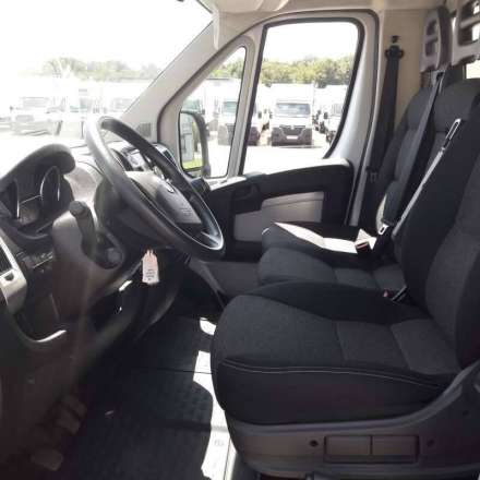 Fiat Ducato Chassis Cabine 12M3 130 CV CAISSE CAZAUX GROUPE GROUPE CARRIER PULSOR 400 3,5 T