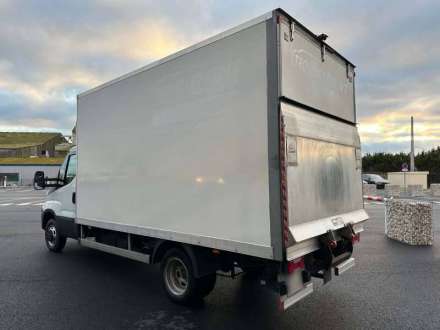 Iveco Daily Chassis Cabine 20M3 136 CV FOURGON RJ HAYON 3,5 T