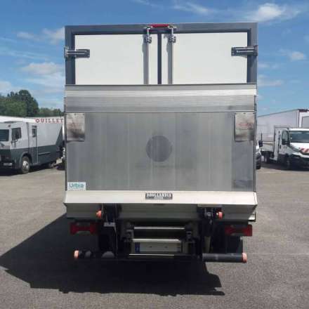 Iveco Daily Chassis Cabine 12M3 140 CV RJ HAYON CAISSE CAZAUX GROUPE THERMOKING V300 MAX 3,5 T