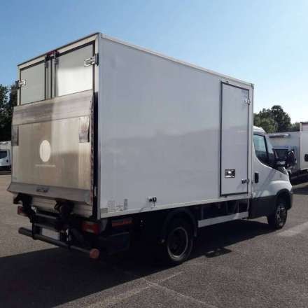 Iveco Daily Chassis Cabine 12M3 140 CV RJ HAYON CAISSE CAZAUX GROUPE THERMOKING V300 MAX 3,5 T