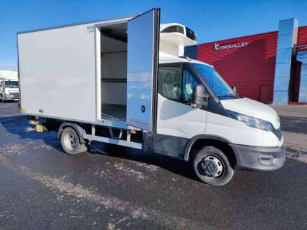 Iveco Daily Chassis Cabine 12M3 160 CV RJ HAYON CAISSE CAZAUX GROUPE CARRIER PULSOR 400 MT 3,5 T