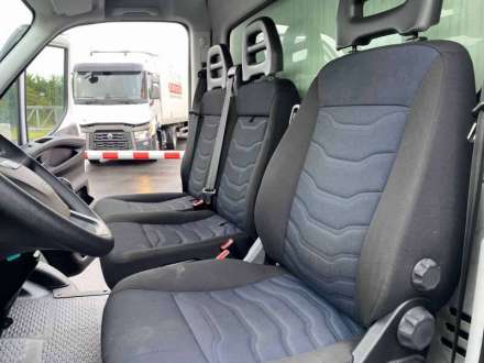 Iveco Daily Chassis Cabine 20M3 136 CV FOURGON RJ HAYON 3,5 T