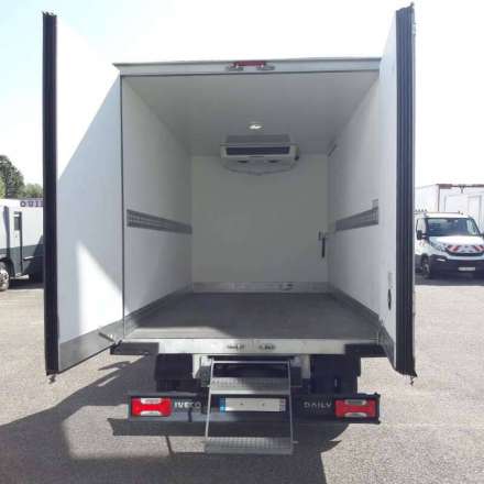 Iveco Daily Chassis Cabine OPTION HAYON - 12M3 140 CV RJ CAISSE CAZAUX GROUPE THERMOKING V300 MAX 3,5 T