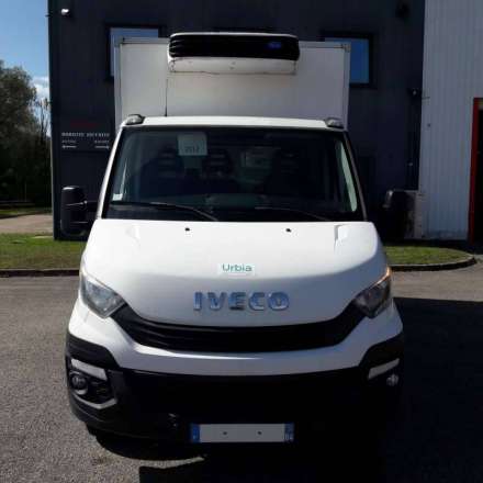 Iveco Daily Chassis Cabine OPTION HAYON - 12M3 140 CV RJ CAISSE CAZAUX GROUPE CARRIER XARIOS 350 3,5 T