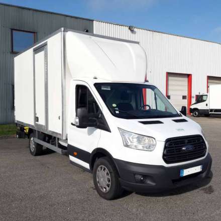 Ford Transit Chassis Cabine 20M3 130 CV FOURGON HAYON 3,5 T