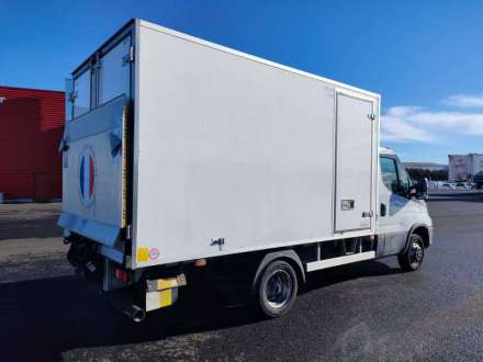 Iveco Daily Chassis Cabine 12M3 160 CV RJ HAYON CAISSE CAZAUX GROUPE CARRIER PULSOR 400 MT 3,5 T