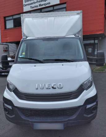 Iveco Daily Chassis Cabine 20M3 136 CV FOURGON RJ HAYON 3,5 T