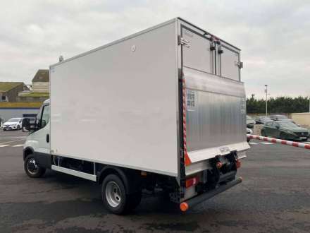 Iveco Daily Chassis Cabine 12M3 160 CV RJ HAYON GROUPE PULSOR MT 400 3,5 T