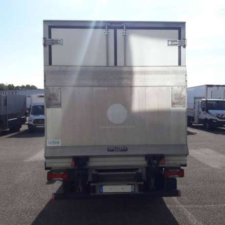 Iveco Daily Chassis Cabine 12M3 140 CV RJ HAYON CAISSE CAZAUX GROUPE THERMOKING V300 MAX 3,5 T