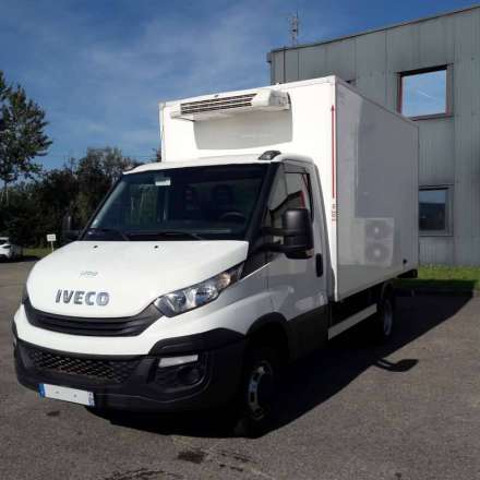 Iveco Daily Chassis Cabine 12M3 140 CV RJ HAYON CAISSE CAZAUX GROUPE THERMOKING V300 MAX 3,5 T