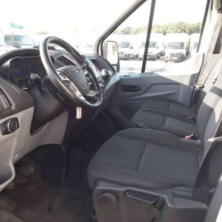 Ford Transit Chassis Cabine 20M3 130 CV FOURGON RJ HAYON 3,5 T