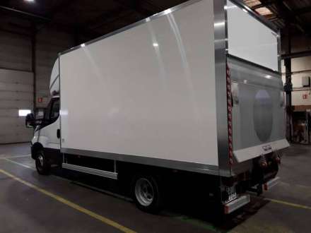 Iveco Daily Chassis Cabine 20M3 136 CV FOURGON RJ HAYON 3,5 T