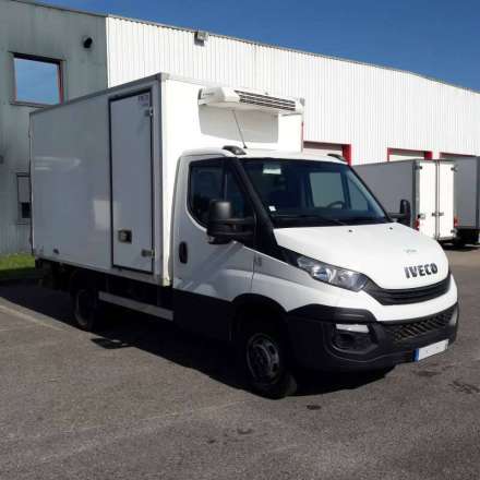 Iveco Daily Chassis Cabine 12M3 140 CV RJ HAYON CAISSE CAZAUX GROUPE THERMOKING V300 MAX 3,5 T