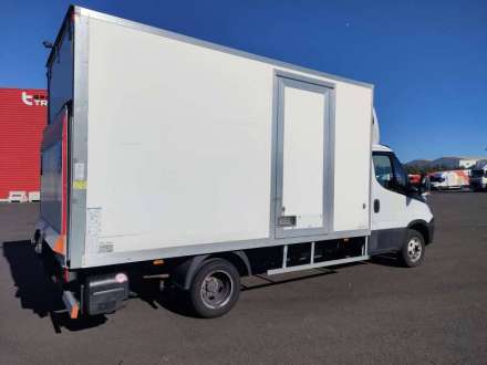 Iveco Daily Fourgon 20M3 136 CV FOURGON RJ HAYON 3,5 T