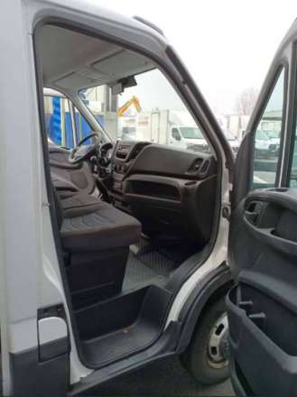 Iveco Daily Chassis Cabine 12M3 140 CV RJ CAISSE CAZAUX GROUPE THERMOKING V300 MAX 3,5 T