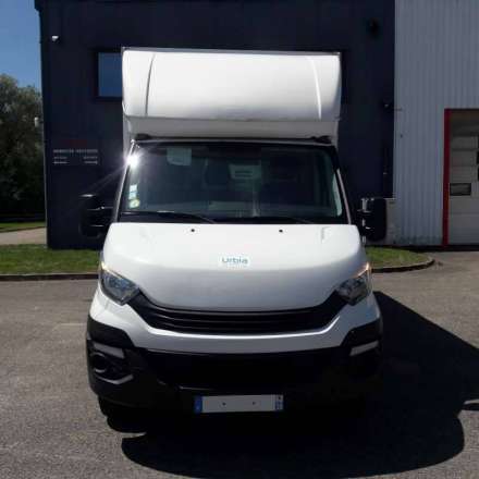 Iveco Daily Chassis Cabine 20M3 150 CV FOURGON RJ HAYON 3,5 T