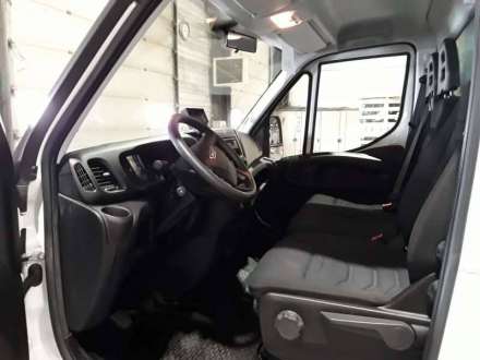 Iveco Daily Chassis Cabine 20M3 136 CV FOURGON RJ HAYON 3,5 T