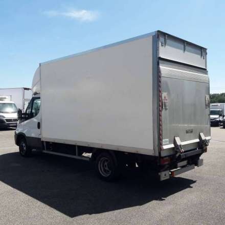 Iveco Daily Chassis Cabine 20M3 150 CV FOURGON RJ HAYON 3,5 T